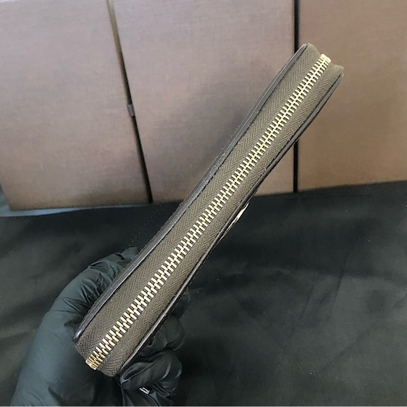 GUCCI GG Web Canvas Interlinked G’s Soho Brown Leather Trim Continental Wallet - Picture 7 of 17